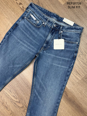 JEAN CALVIN KLEIN