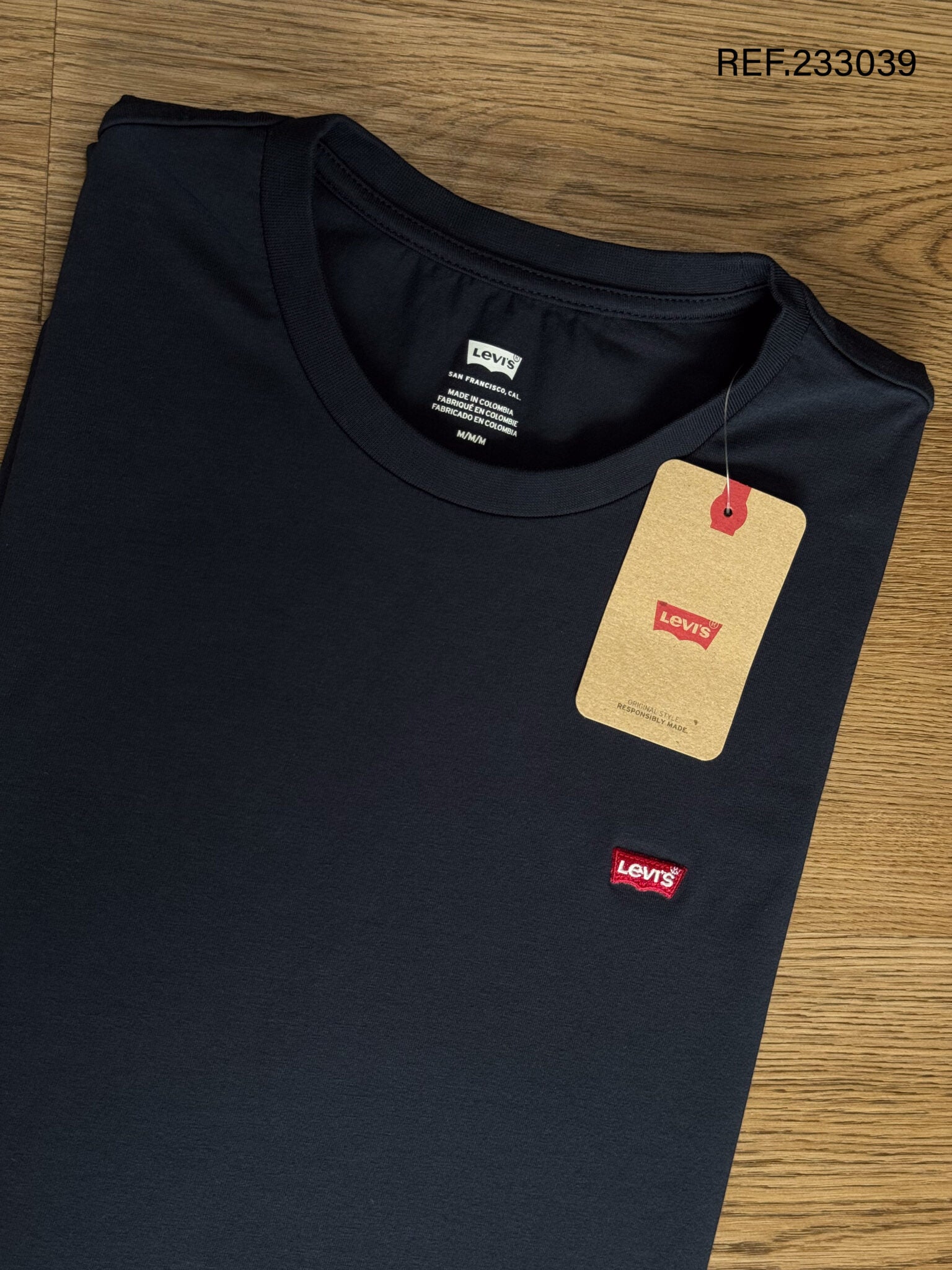 TSHIRT LEVIS