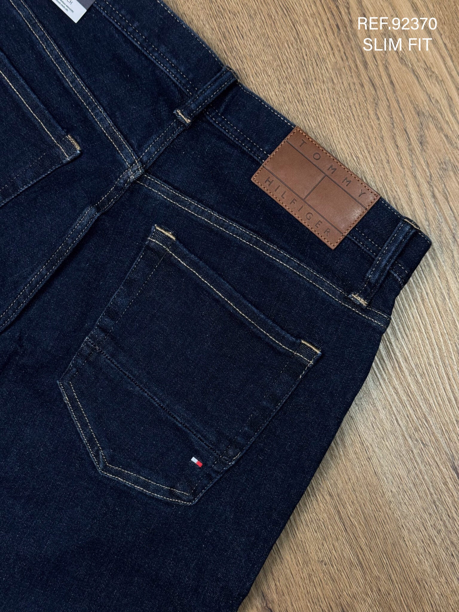 JEAN TOMMY HILFIGER