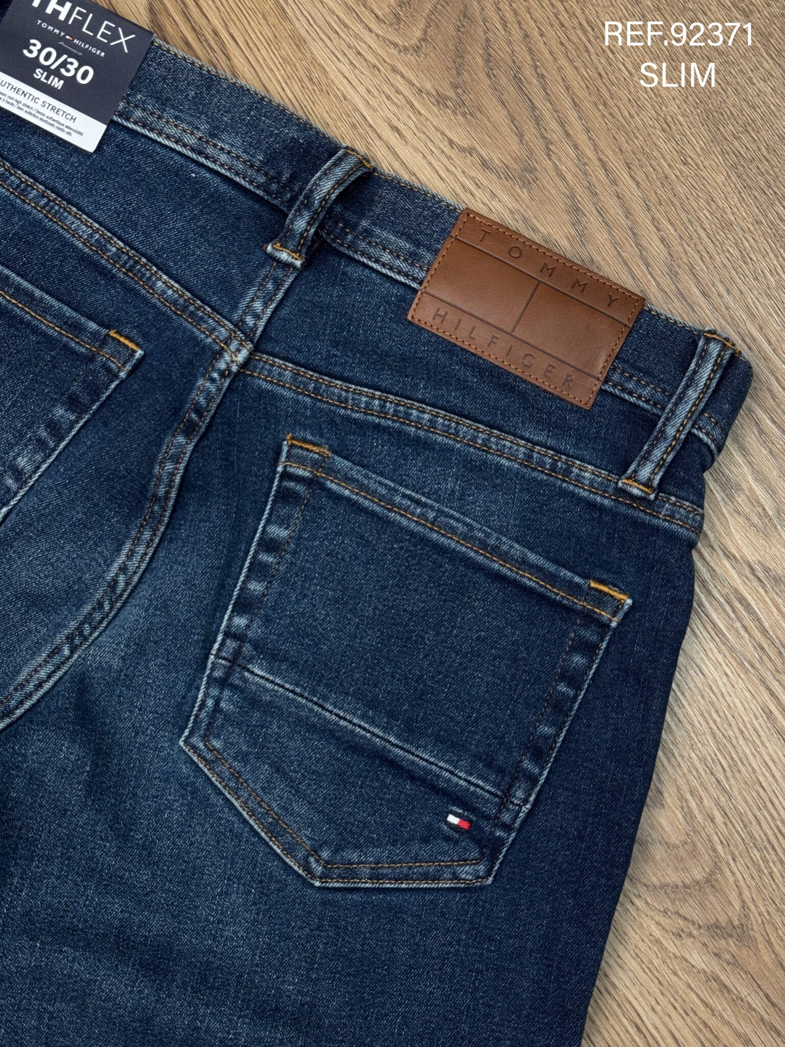 JEAN TOMMY HILFIGER