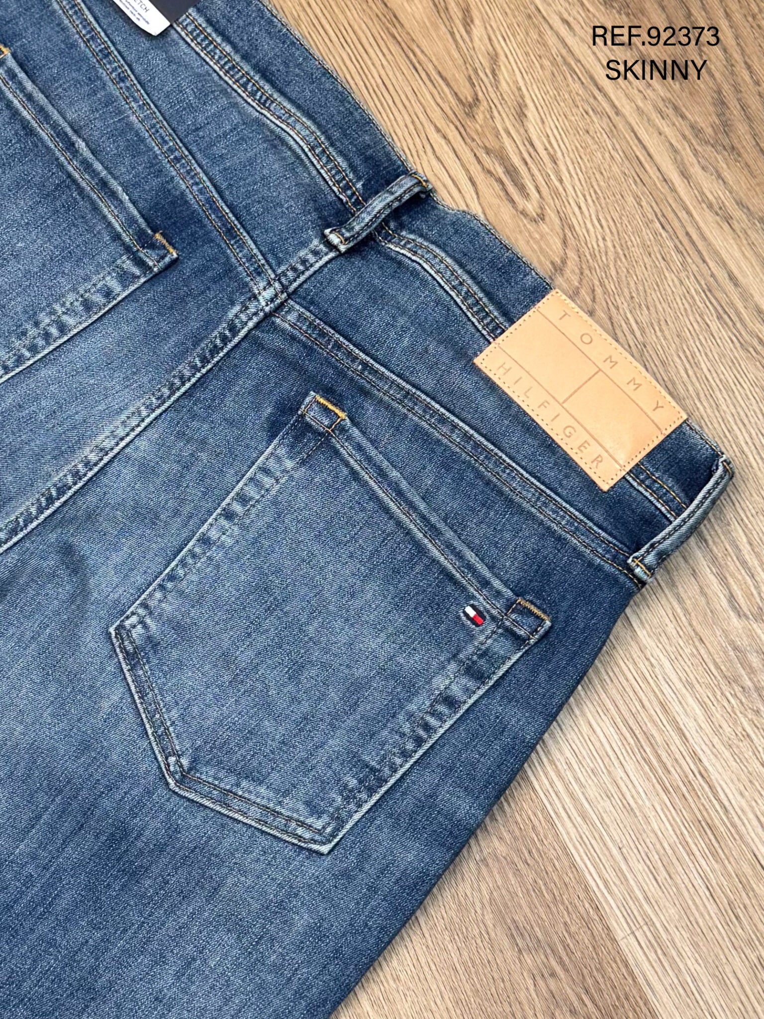 JEAN TOMMY HILFIGER