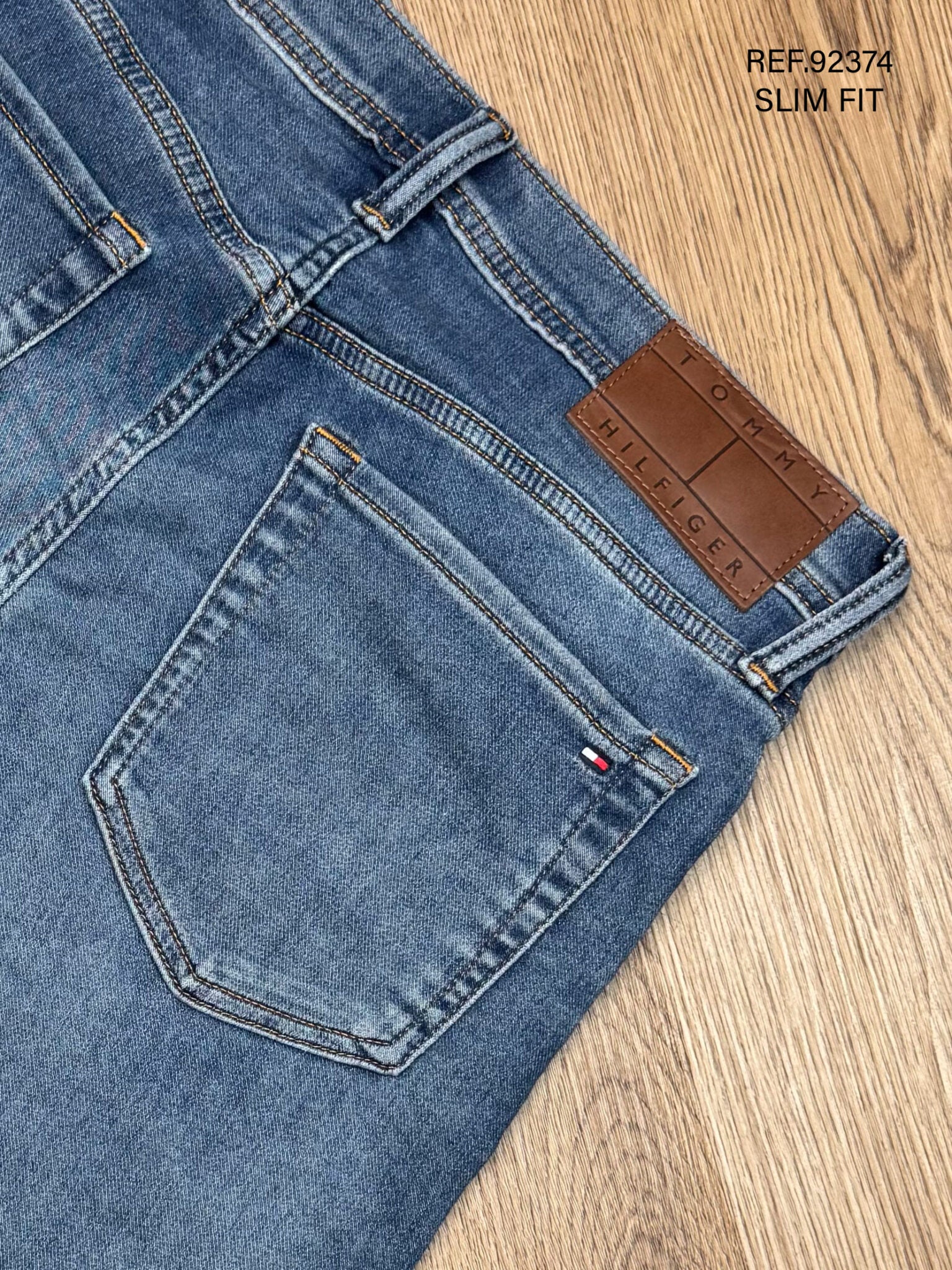 JEAN TOMMY HILFIGER